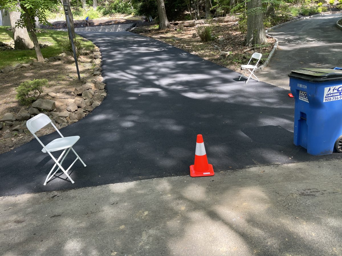 Asphalt Paved Driveway Morristown, NJ